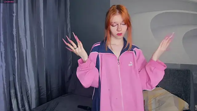 TarynPalek webcam