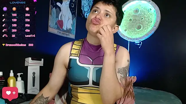 girl_intense444 webcam