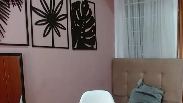 amara_rousse1 webcam