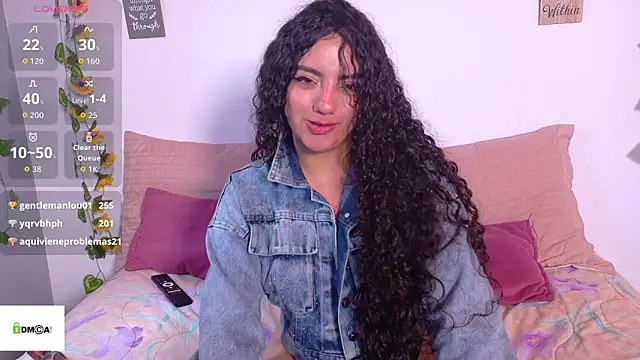 emiily_curly webcam