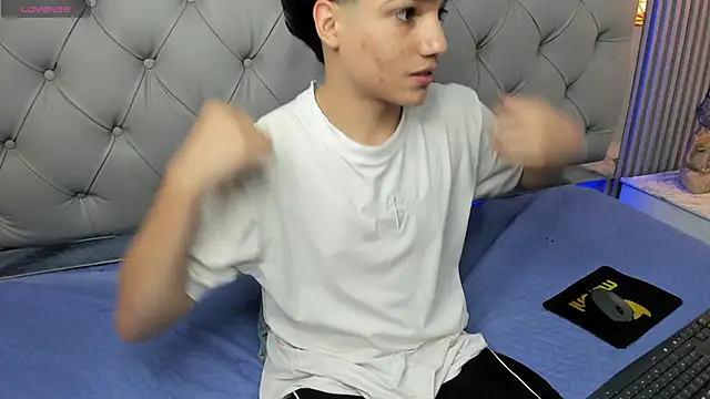 SamBlack_ webcam