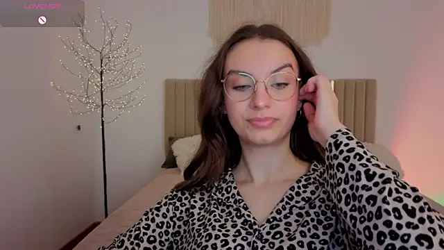 Real_cutie1 webcam