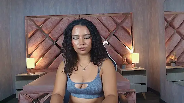 TamaraaHoney webcam