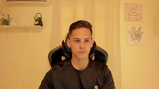 sexy_andres01 webcam