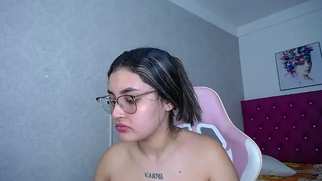 kathe-mills235 webcam