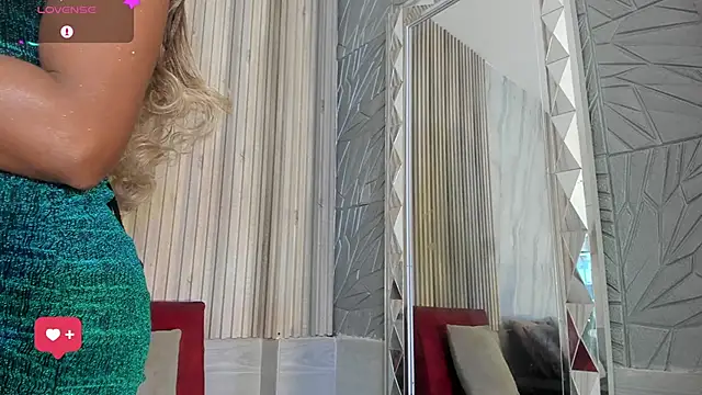 BriannaChelsea webcam