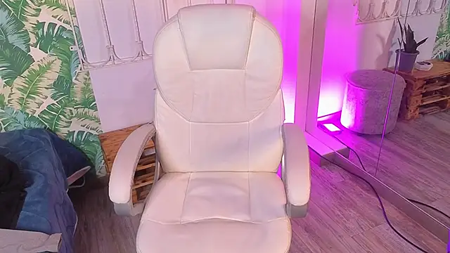 _sharlotte777 webcam