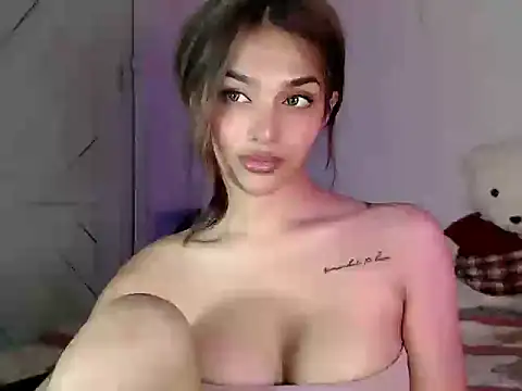 itsmekarinaaa webcam