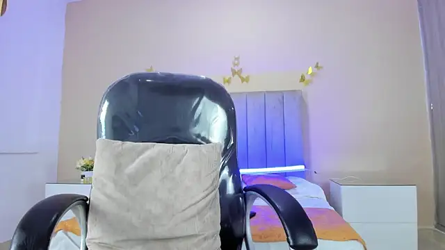Nascary_Fox webcam
