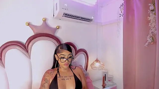 Mia_Jansen webcam