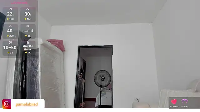 PamelaBliss webcam