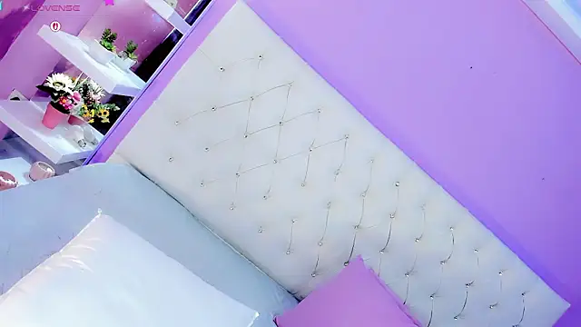 Nauthy_girl webcam