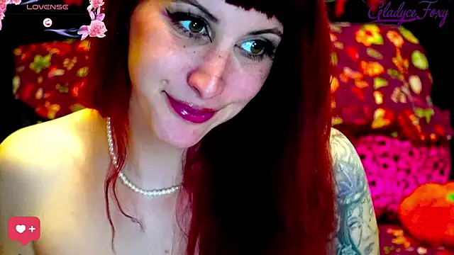 Gladyce_Foxy webcam