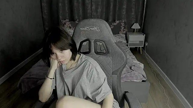 Loly_Cuttie webcam