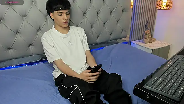 SamBlack_ webcam