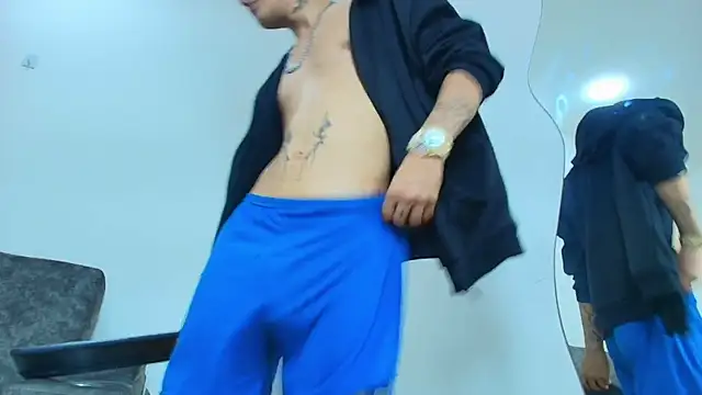 Skinny_Zeth webcam