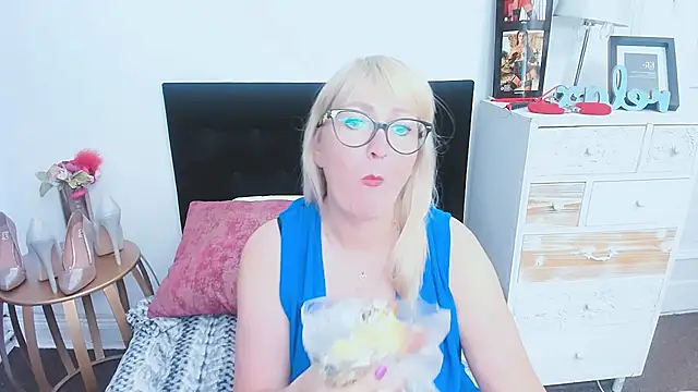 sweetMariina webcam