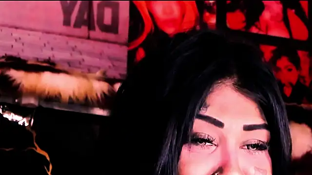 indian_dreamgirl webcam