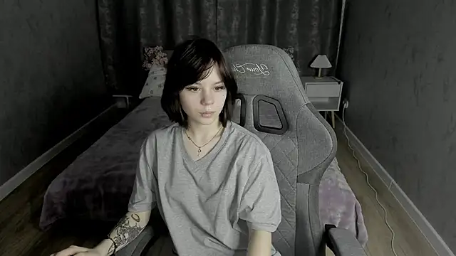 Loly_Cuttie webcam