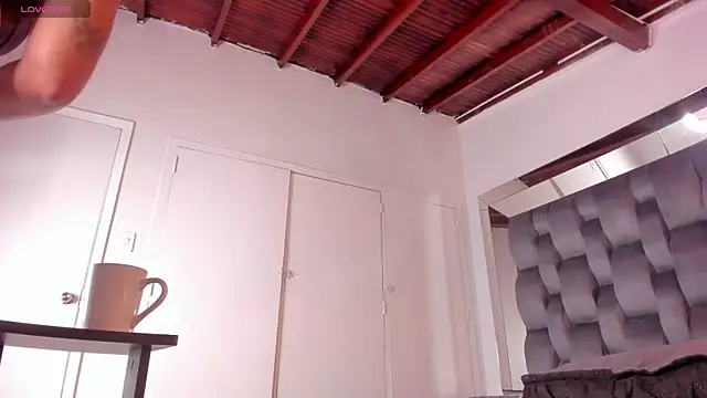 pamela-wells webcam