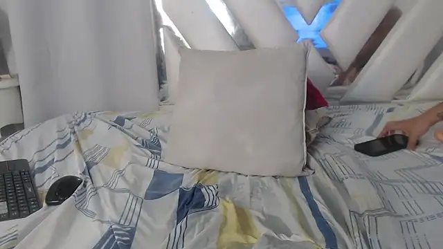 AlannaHarper webcam