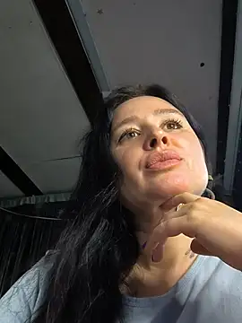 KikiXRed webcam