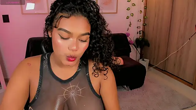 aleja_montiel__ webcam