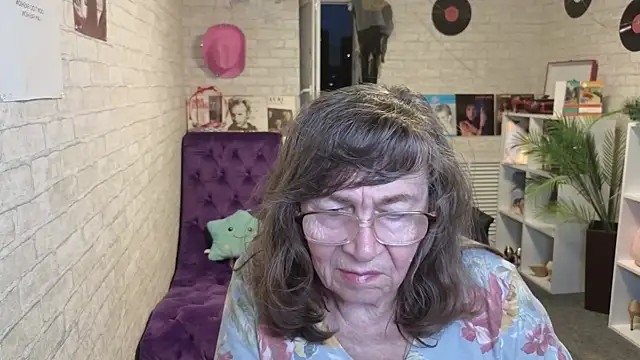 Betty_Brick webcam