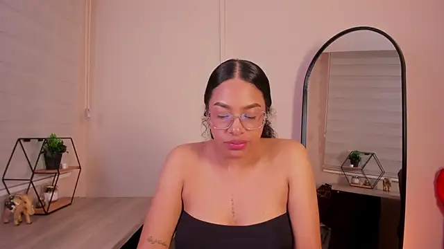Zara_rose__ webcam