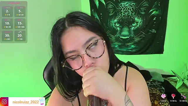 Nicolle_Ruizz webcam