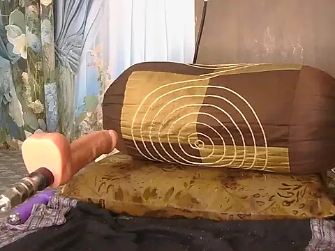ElegantMiss webcam
