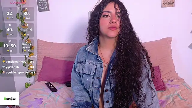 emiily_curly webcam
