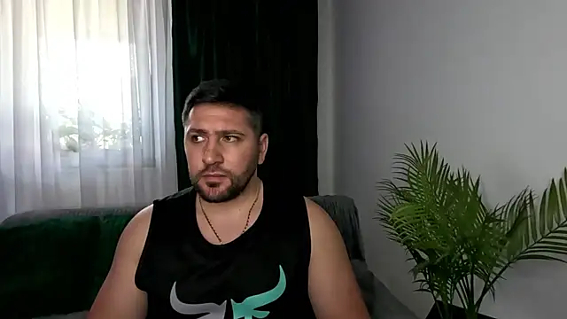 Gold_Alpha_Boy webcam