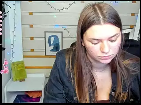 Josephine_Kiss webcam