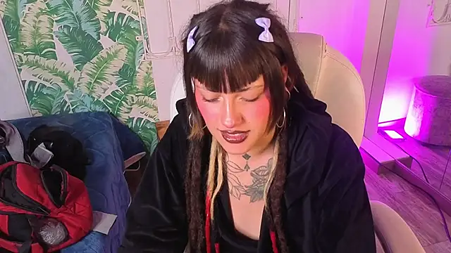 _sharlotte777 webcam
