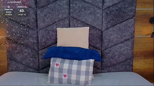 AnnieRouse__ webcam