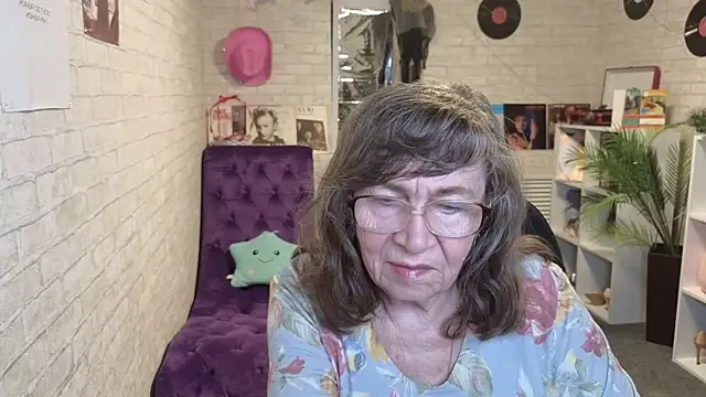 Betty_Brick webcam