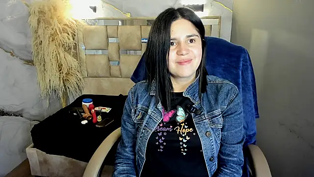Cata_black webcam