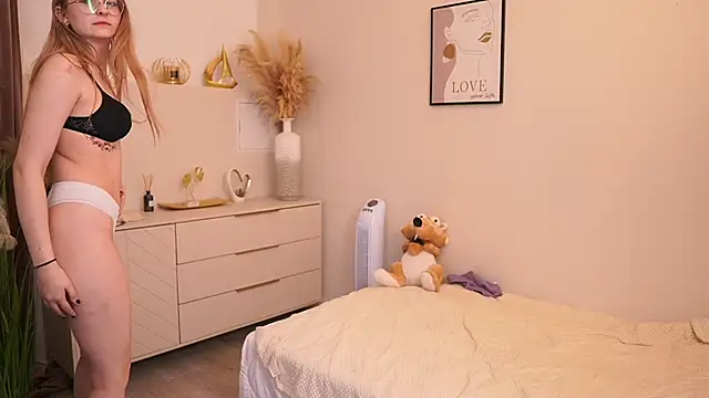 Sophielux18 webcam