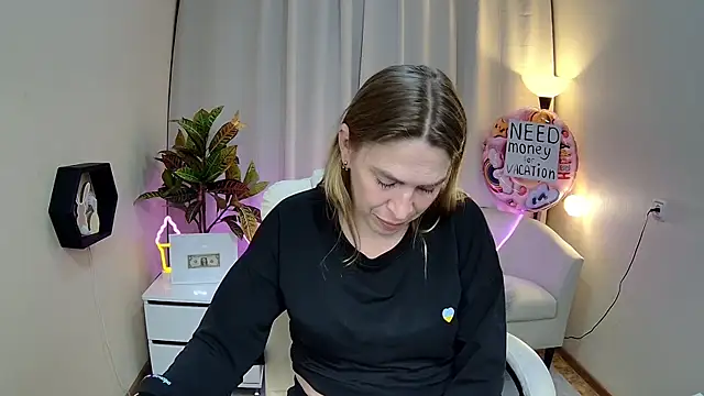 TessaDaybreak webcam