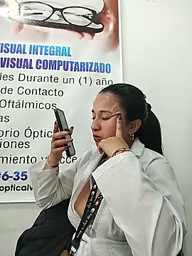 _Dr-Luna_1 webcam