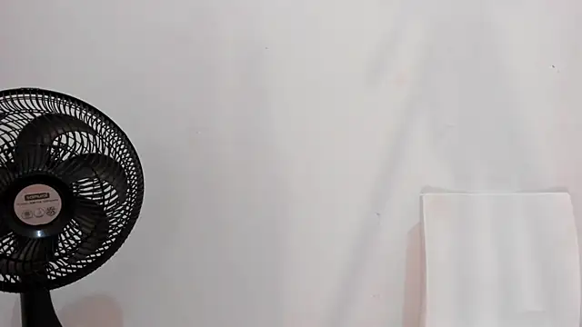 FreyaCameron webcam