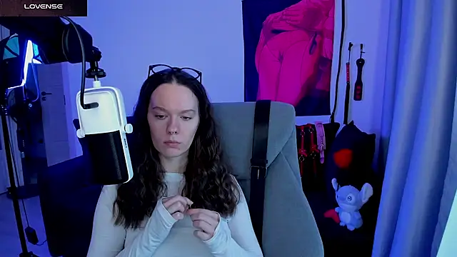 Goddess_of_Fertility webcam