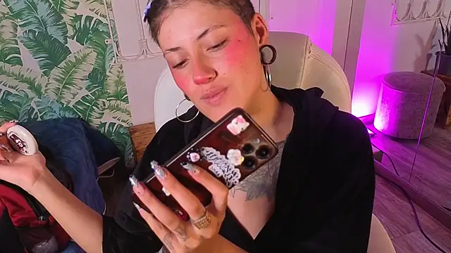 _sharlotte777 webcam