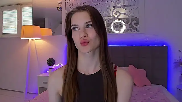 LuisaClover webcam