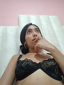 _Saraa- webcam
