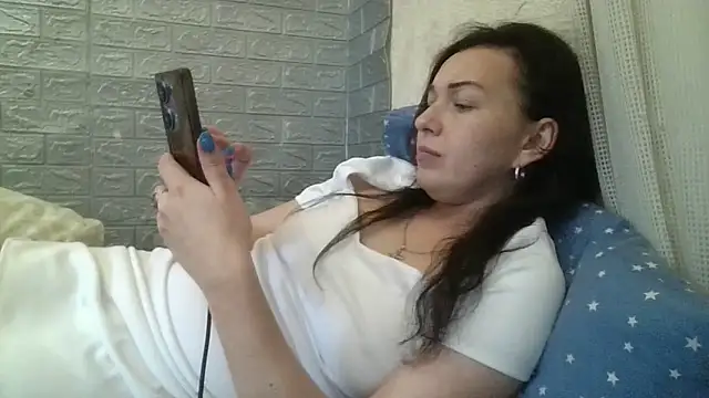 DanaNeon webcam