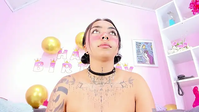 miss_soffi_ webcam