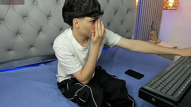 SamBlack_ webcam