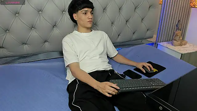 SamBlack_ webcam